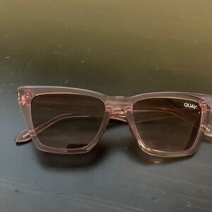 QUAY Australia Square Sunglasses in Translucent Pink